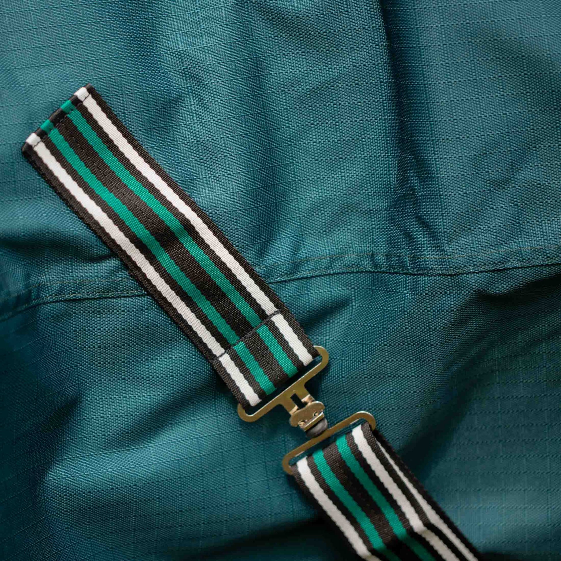 Equinavia Arktis Regular Neck Mid Weight Turnout Blanket 200g