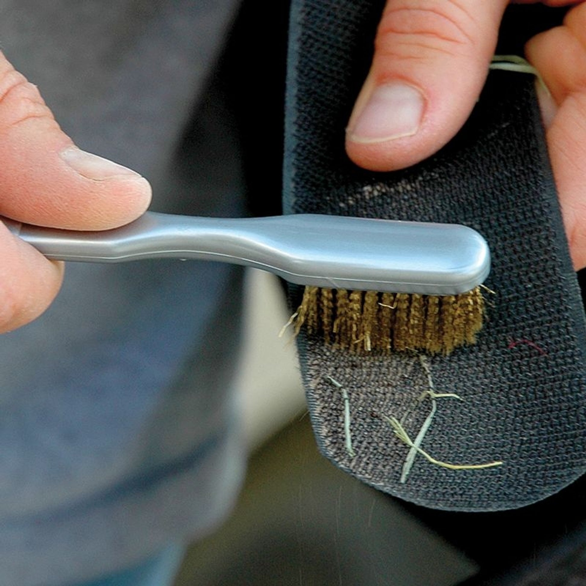 Hook & Loop Velcro Brush