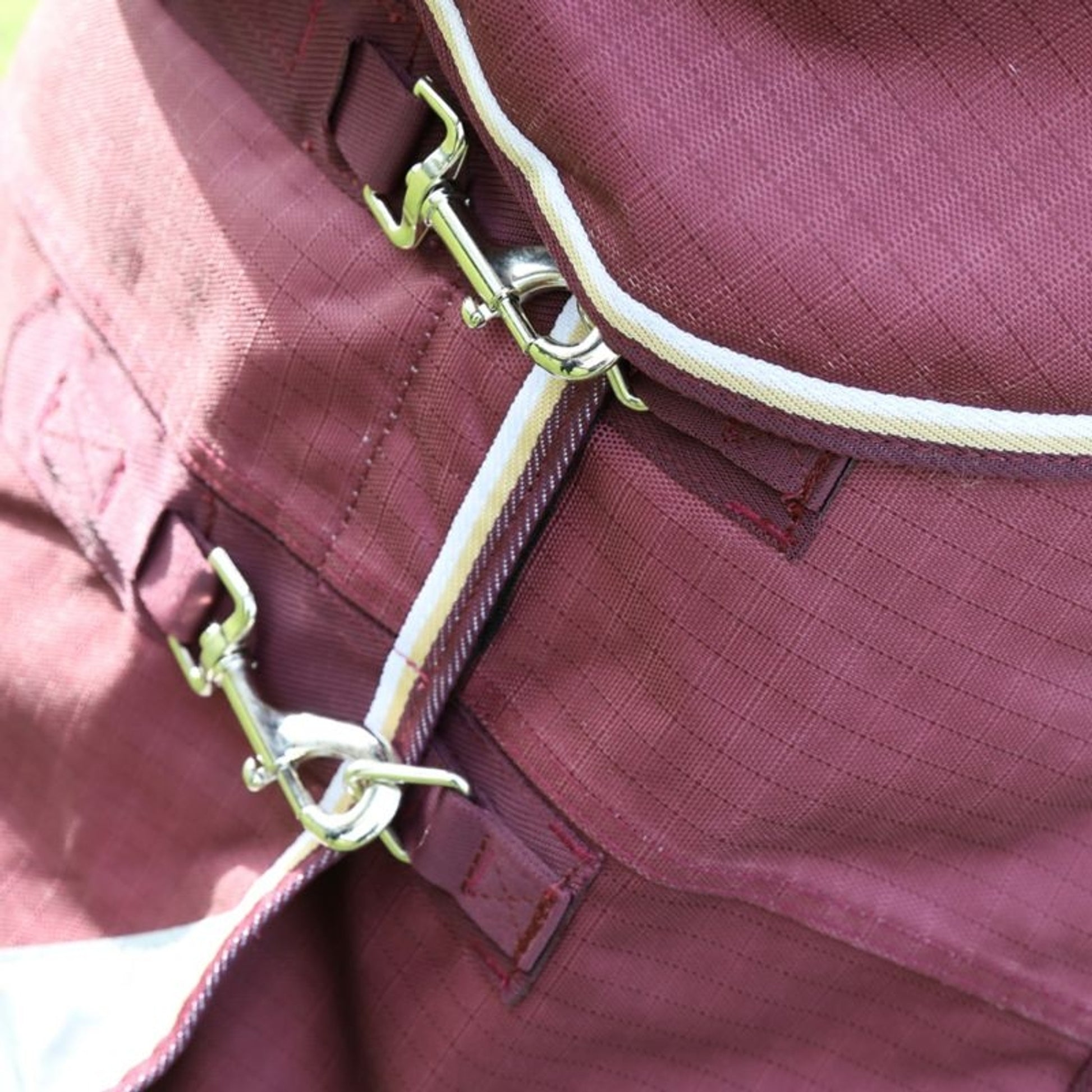 Shires Highlander Plus Lite Standard