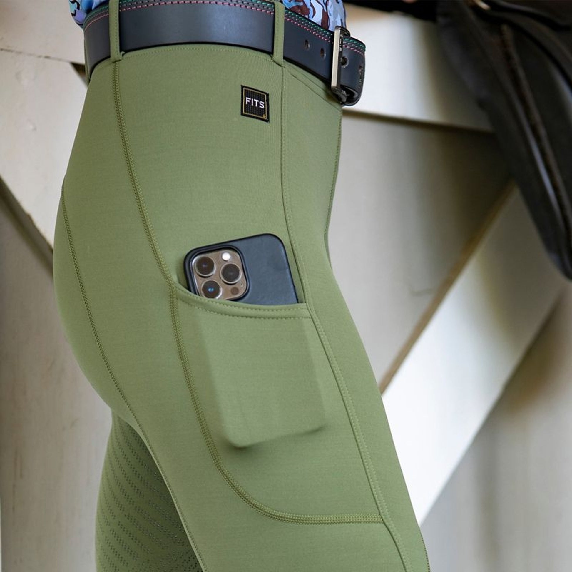FITS Tech Tread Full Seat Pull On