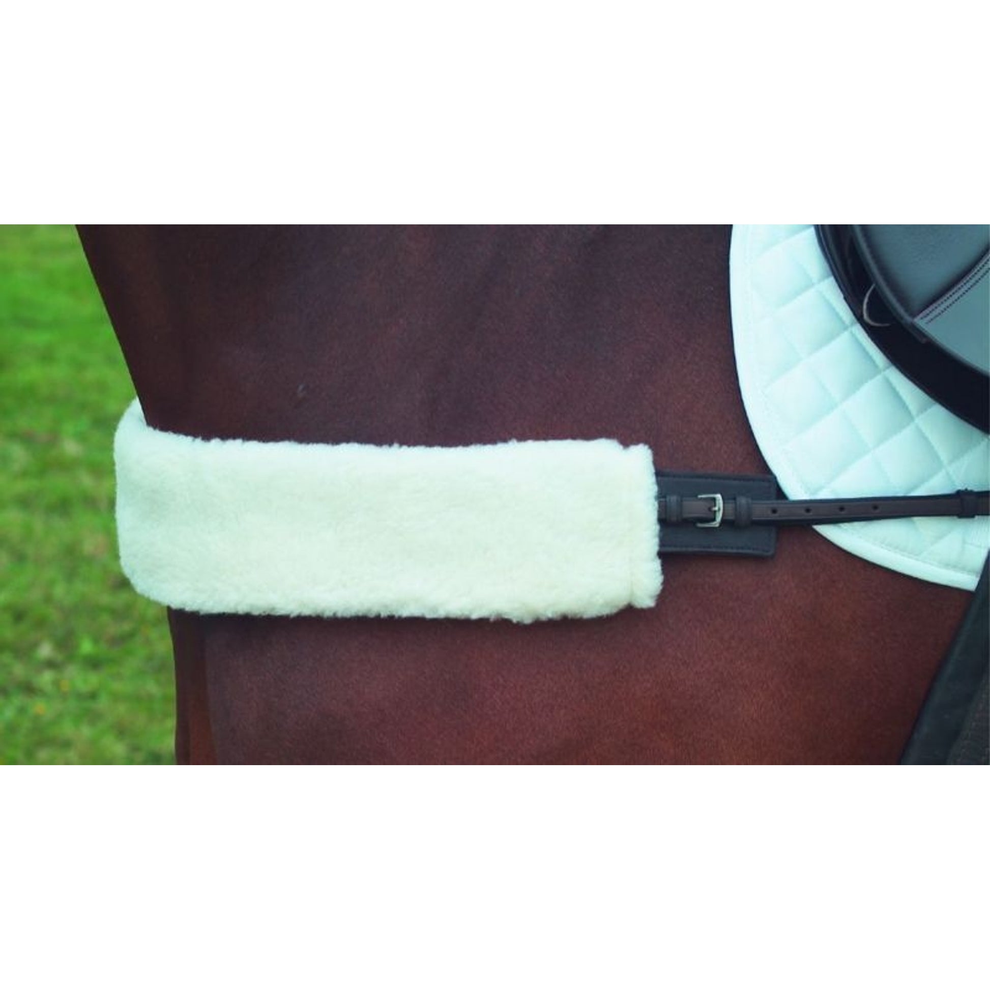 Shires Peform Supafleece Breastgirth Sleeve White