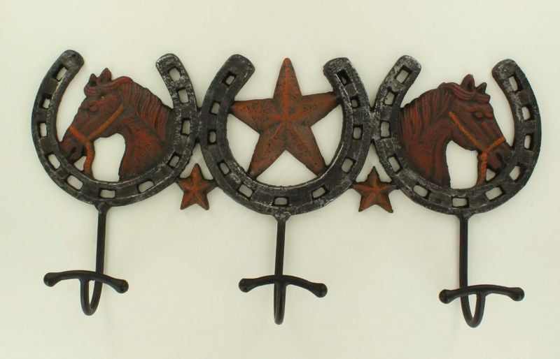 3 Horse Shoe Hooks Wall Decor